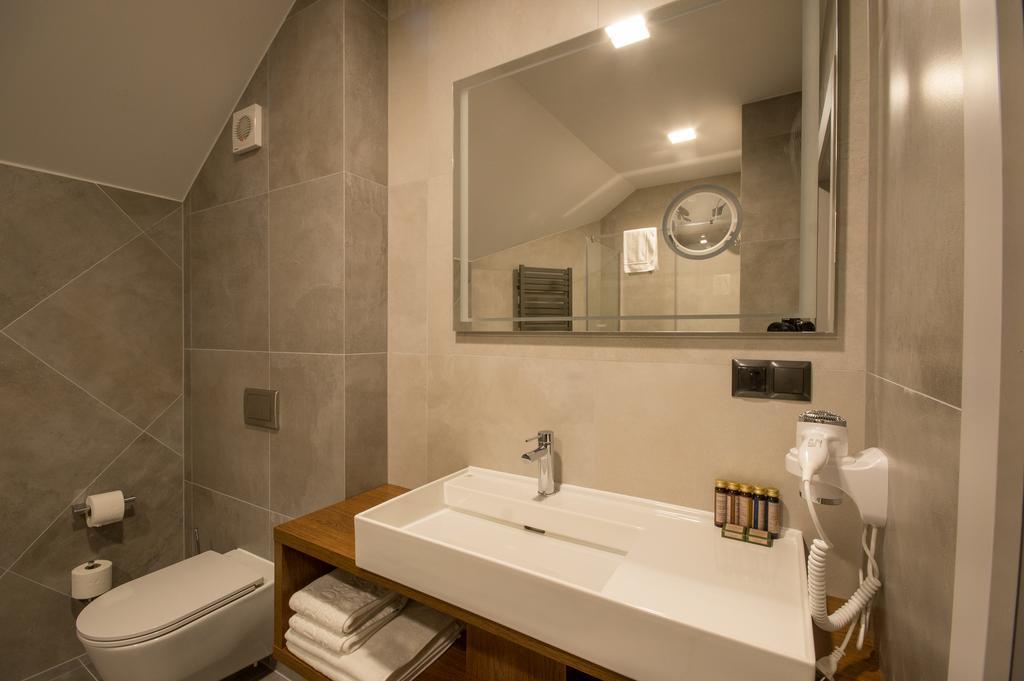 Rezydencja Sosnowa Luxury Hotel Janow Lubelski Room photo